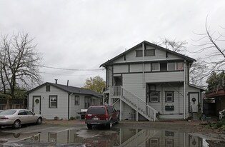 311 Lakeville St Apartments