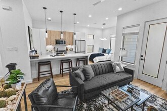 6742 Peerless St in Houston, TX - Building Photo - Building Photo