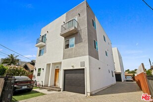 1805 S New England St in Los Angeles, CA - Building Photo