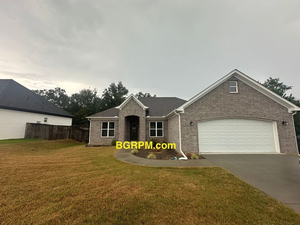 3315 Village E Dr in Sherwood, AR - Building Photo