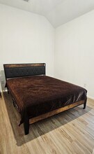 19308 Via Vinovo Ct in Roman Forest, TX - Foto de edificio - Building Photo