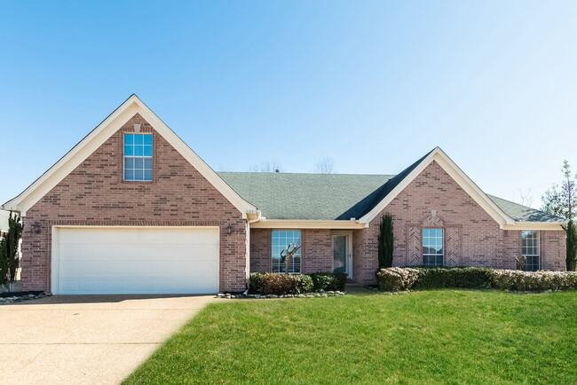 4184 Destin Dr