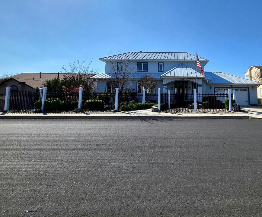 2014 Vista Ridge Dr in Kerrville, TX - Building Photo