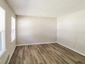 6020 Catlin Dr in Tampa, FL - Building Photo