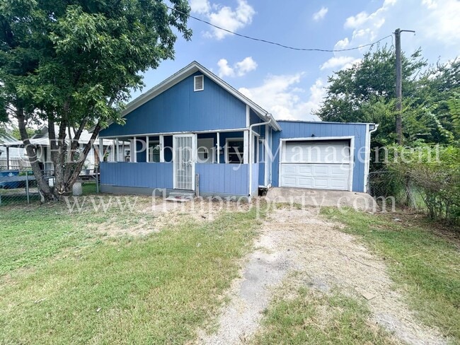 property at 813 E 2nd Ave