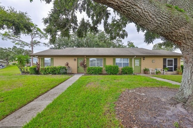 property at 1904 Canterbury Ln