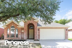 10201 Jessica St in Fort Worth, TX - Building Photo