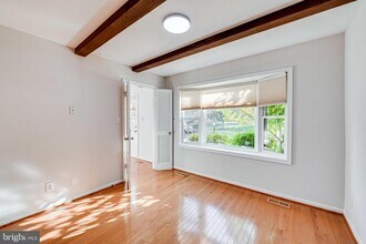 2312 Wheystone Ct in Vienna, VA - Building Photo - Building Photo