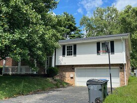 3486 Ormond Cir in Lexington, KY - Building Photo