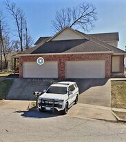 1974 E Peppervine Dr, Unit 1974 in Fayetteville, AR - Building Photo