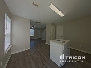 4920 Hopewood Ln in Charlotte, NC - Building Photo - Building Photo
