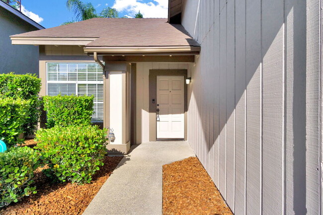 6733 N Warren Ave in Fresno, CA - Building Photo - Building Photo