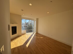 574 Natoma St, Unit 574 Natoma #303 in San Francisco, CA - Building Photo - Building Photo