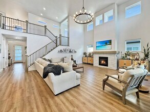 8168 W Brooks Dr in Boise, ID - Building Photo - Building Photo