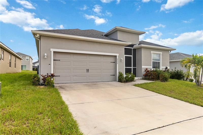 4090 Ruby Run in Haines City, FL - Building Photo