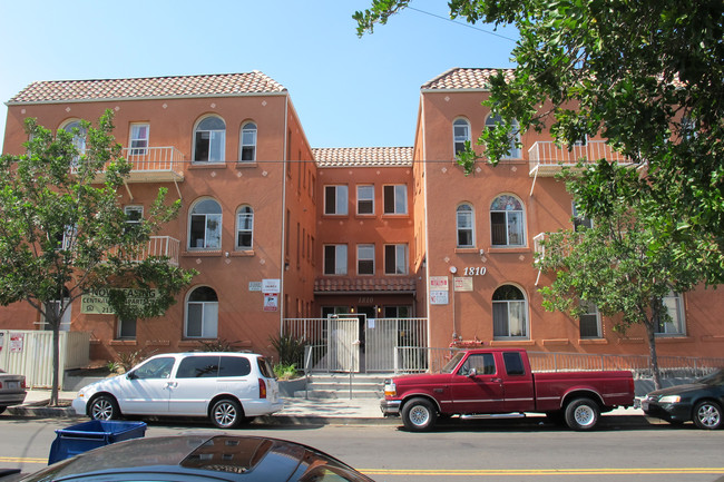 Central City Apartments in Los Angeles, CA - Foto de edificio - Building Photo