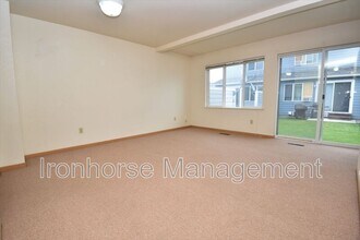 2471 Wheeler Dr in Bozeman, MT - Foto de edificio - Building Photo