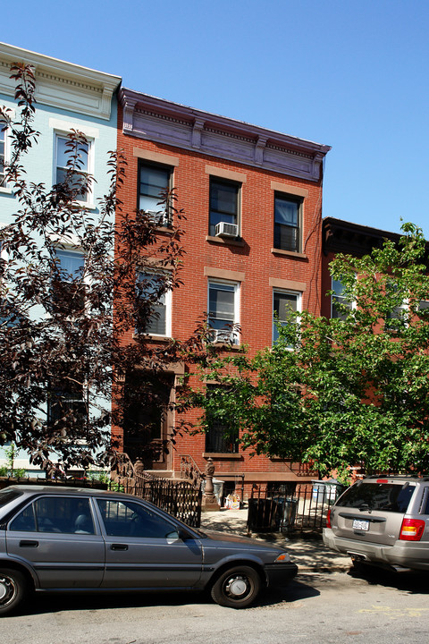 162 15th St in Brooklyn, NY - Building Photo