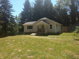 1642 NE 3rd Ave in Camas, WA - Building Photo