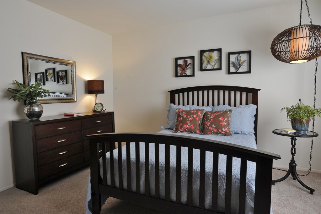 Fox Pointe Apartments in East Moline, IL