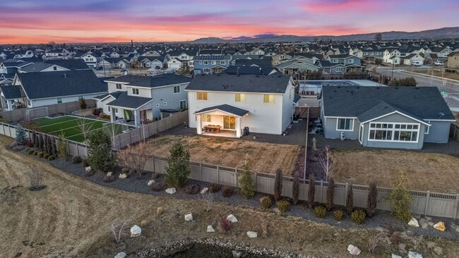 6245 S Hill Farm Way in Meridian, ID - Building Photo - Building Photo