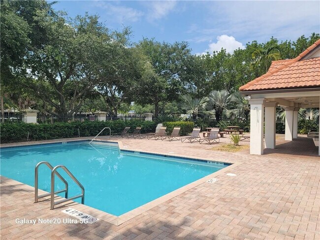 9706 Darlington Pl in Cooper City, FL - Building Photo - Building Photo