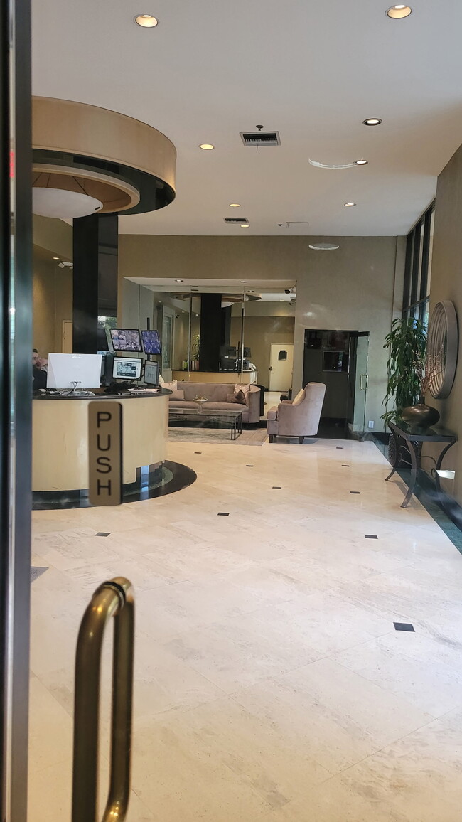 property at 10535 Wilshire Blvd