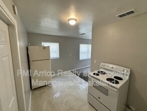 5472 Old Rd 37 in Lakeland, FL - Building Photo - Building Photo