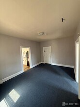 88 Harvey St in New Brunswick, NJ - Building Photo - Building Photo