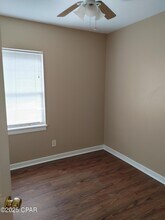 1304 Oakland Dr in Panama City, FL - Foto de edificio - Building Photo