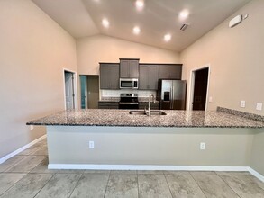 2100 NE 33rd Terrace in Cape Coral, FL - Building Photo - Building Photo