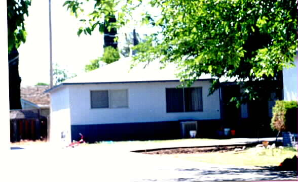 1175 N Denair Ave in Turlock, CA - Building Photo - Building Photo