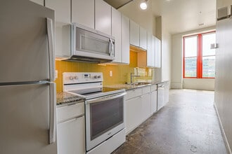 The Preserve at Heinz in Pittsburgh, PA - Foto de edificio - Interior Photo