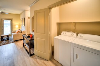 6520 Jamail Dr in Houston, TX - Building Photo - Building Photo