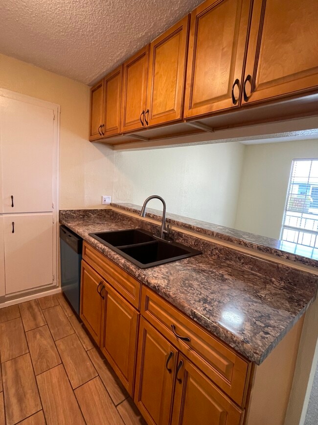 724 S 1st St, Unit 15