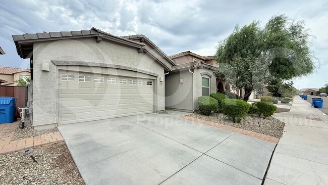 property at 5420 W Desert Hollow Dr