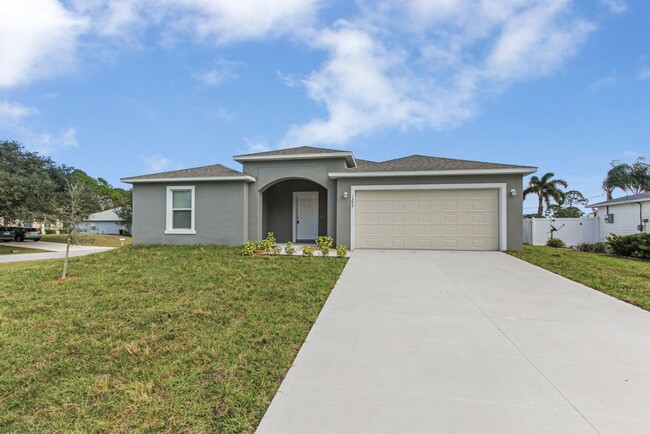 property at 1399 Medina Ave NW