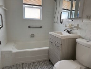 17 2nd St in Medford, MA - Building Photo - Building Photo