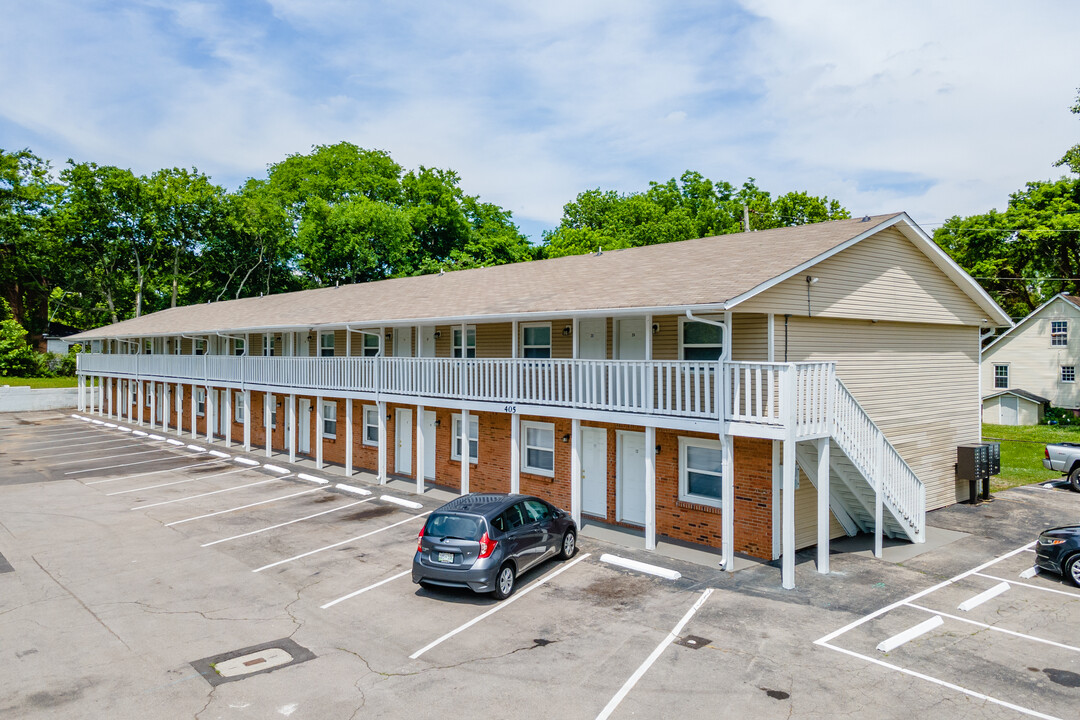 Highland Apartments in Clarksville, TN - Building Photo