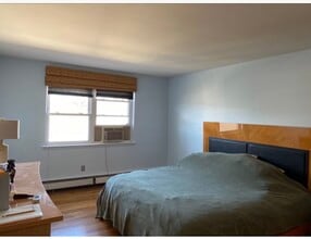 364 Hoover Ave, Unit 122 in Bloomfield, NJ - Building Photo - Building Photo