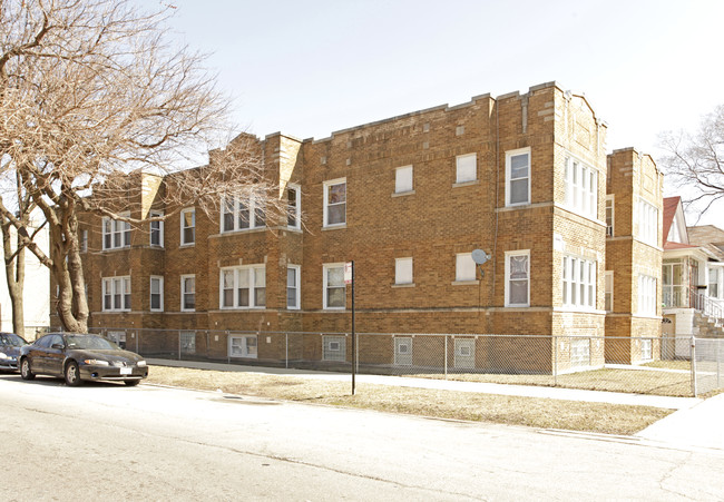 4948-4956 W Drummond Pl in Chicago, IL - Building Photo - Building Photo