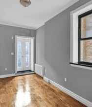 450 W 50th St, Unit 4R in New York, NY - Building Photo - Building Photo