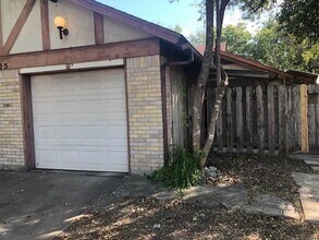 105 Nicole Cove in Round Rock, TX - Building Photo - Building Photo
