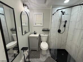 21 Elliott St in Newark, NJ - Building Photo - Building Photo