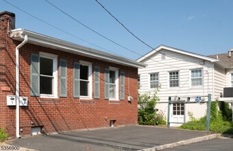 214 Woodcliff Ave in Little Falls, NJ - Building Photo - Building Photo