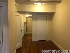 131 Washington St, Unit 1 in Boston, MA - Building Photo