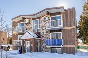 2300 Vallières Rue in Laval, QC - Building Photo