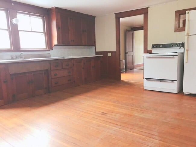 65 Cumberland St in Brunswick, ME - Building Photo - Building Photo