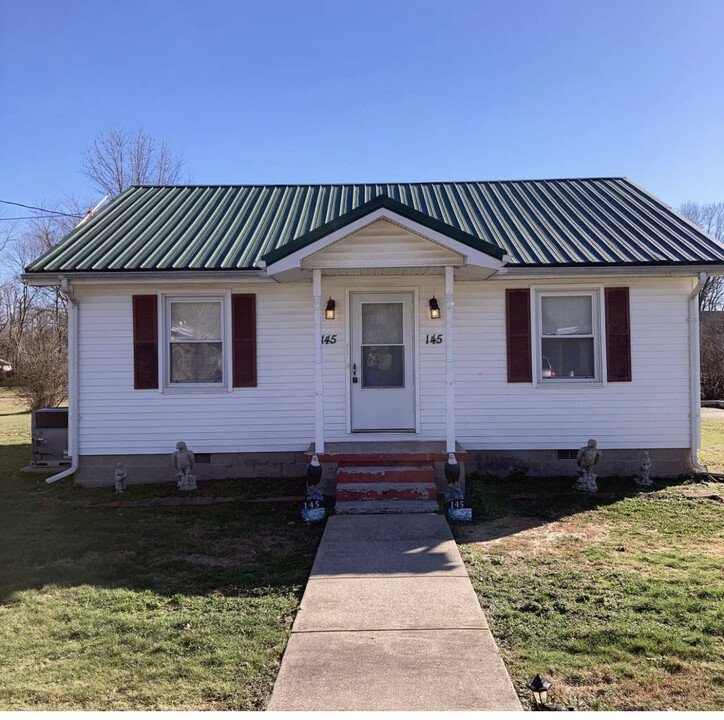 145 Clara St in Crofton, KY - Building Photo