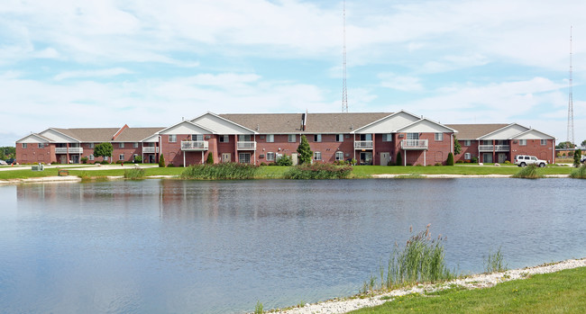 Riverbend Terrace Apartments in Green Bay, WI - Foto de edificio - Building Photo